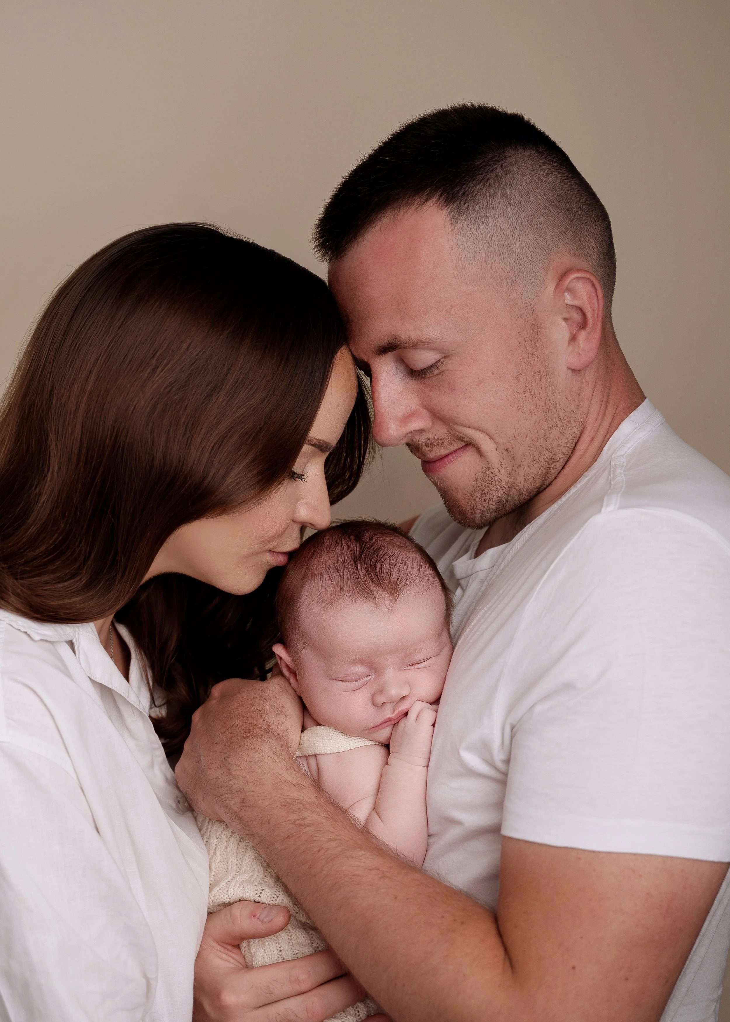 parent-and-baby-newborn-photographer-west-london.jpg