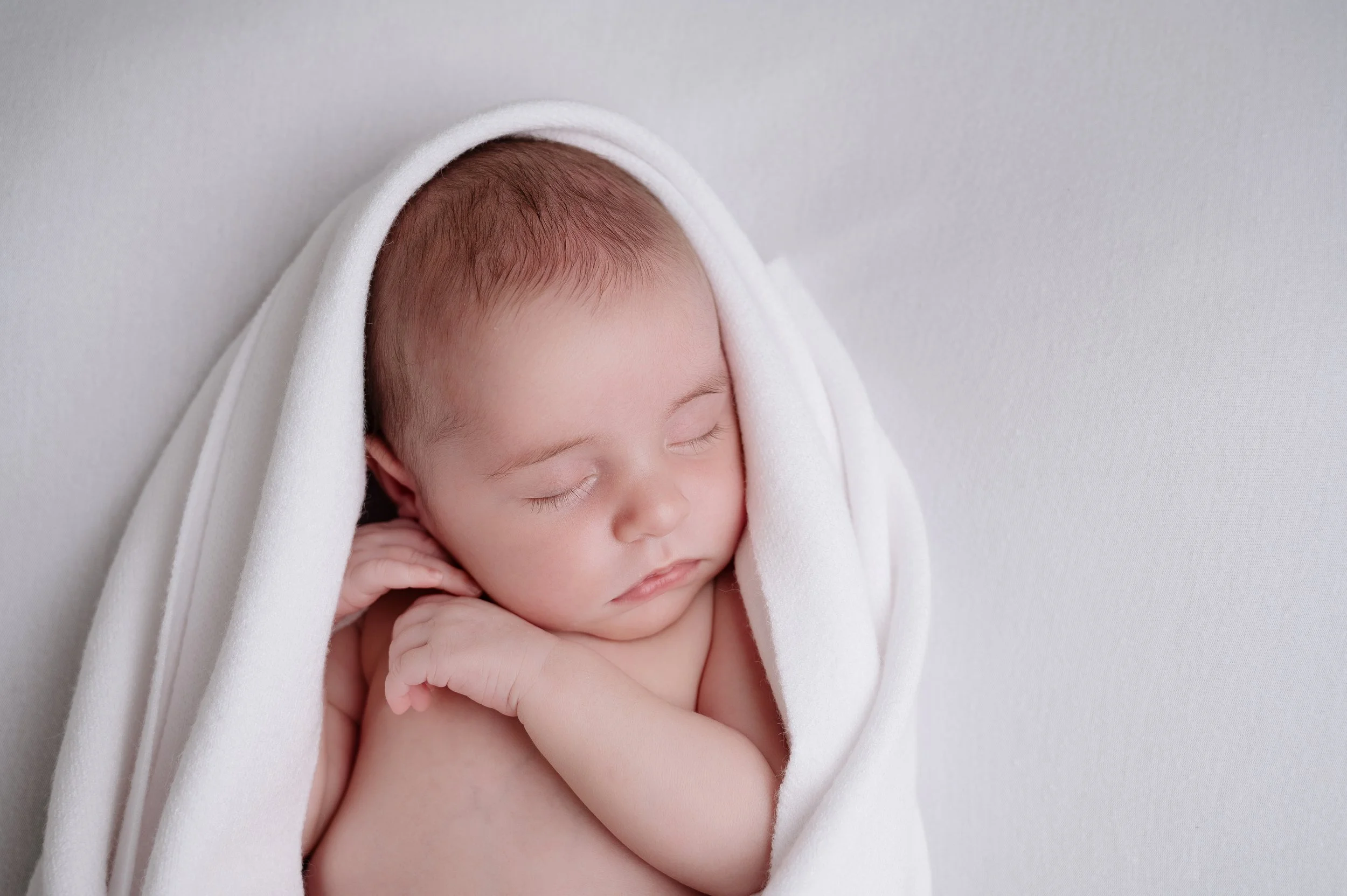 newborn-simple-photograper-hampshire.jpg
