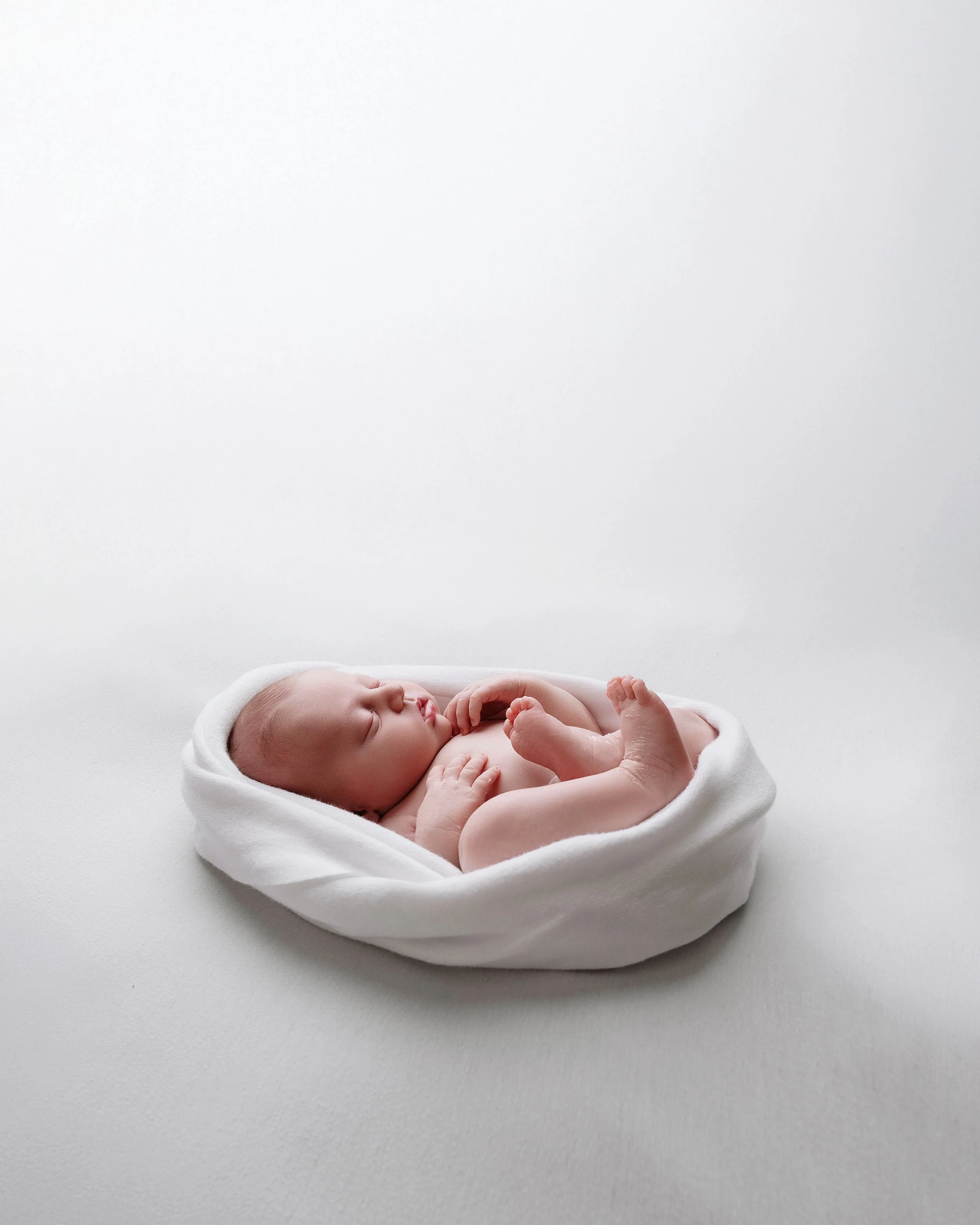 natural-newborn-photography-hillingdon.jpg