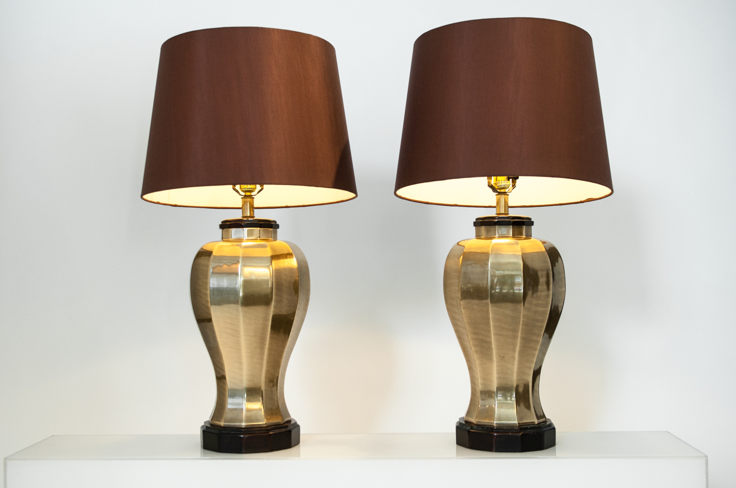 Frederick Cooper Brass Ginger Table, Frederick Cooper Brass Table Lamps