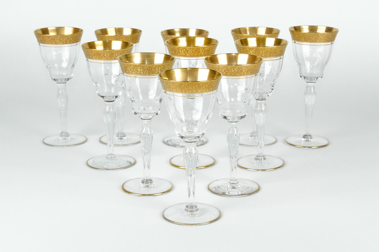 Set 12 Cut Crystal Amethyst Champagne Flutes. — La Maison Supreme Ltd.