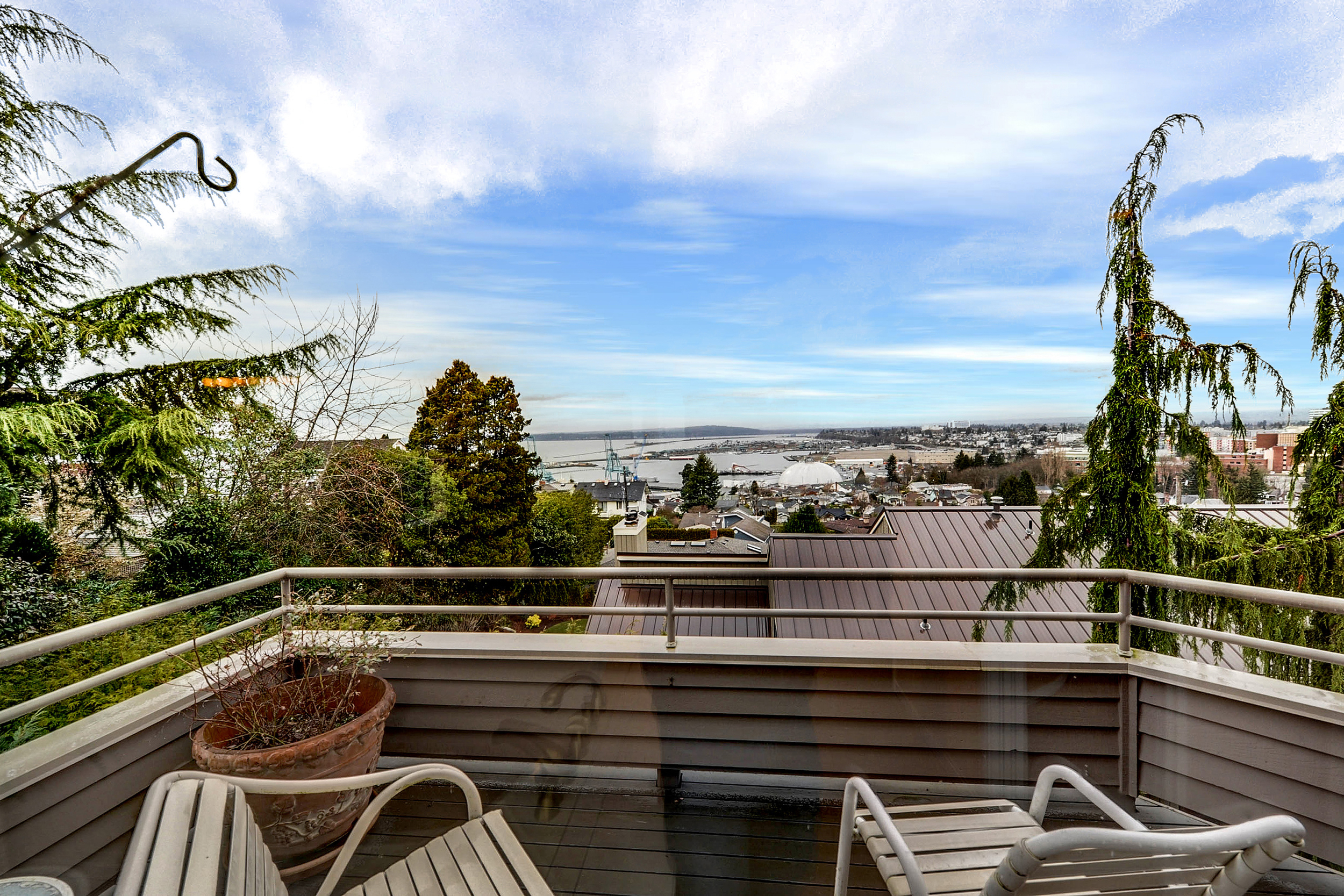 Everett Real Estate: 3416 Bell Ave.