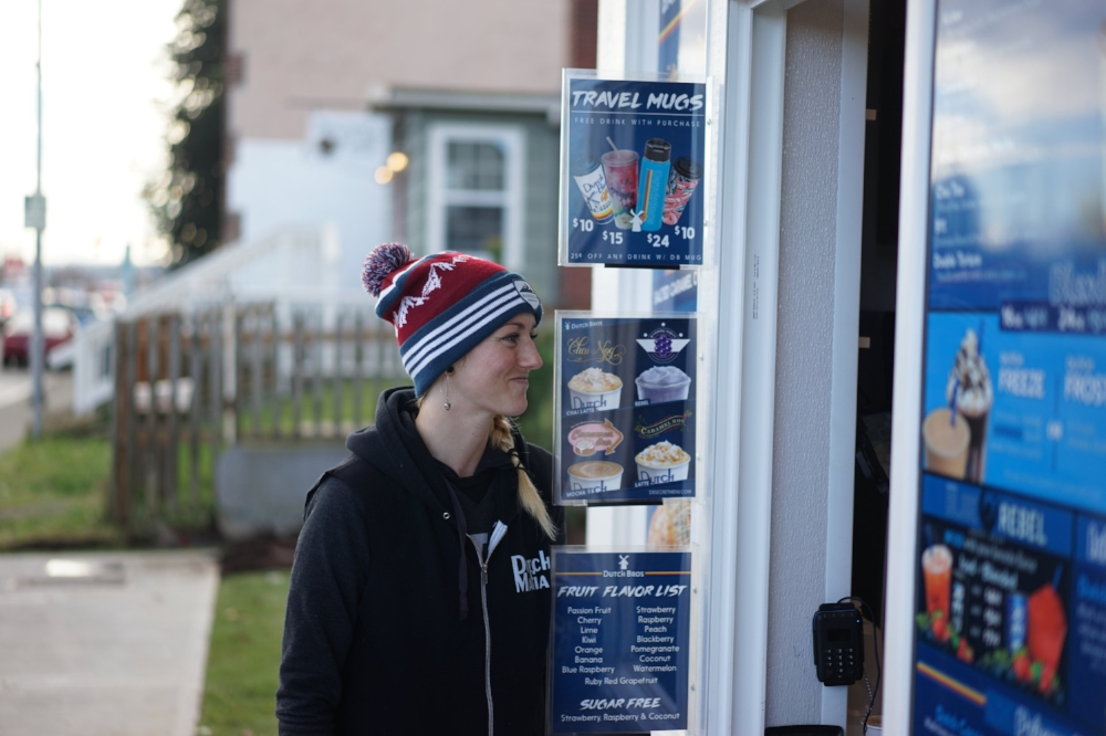 The Dutch Have Settled On Broadway Live In Everett