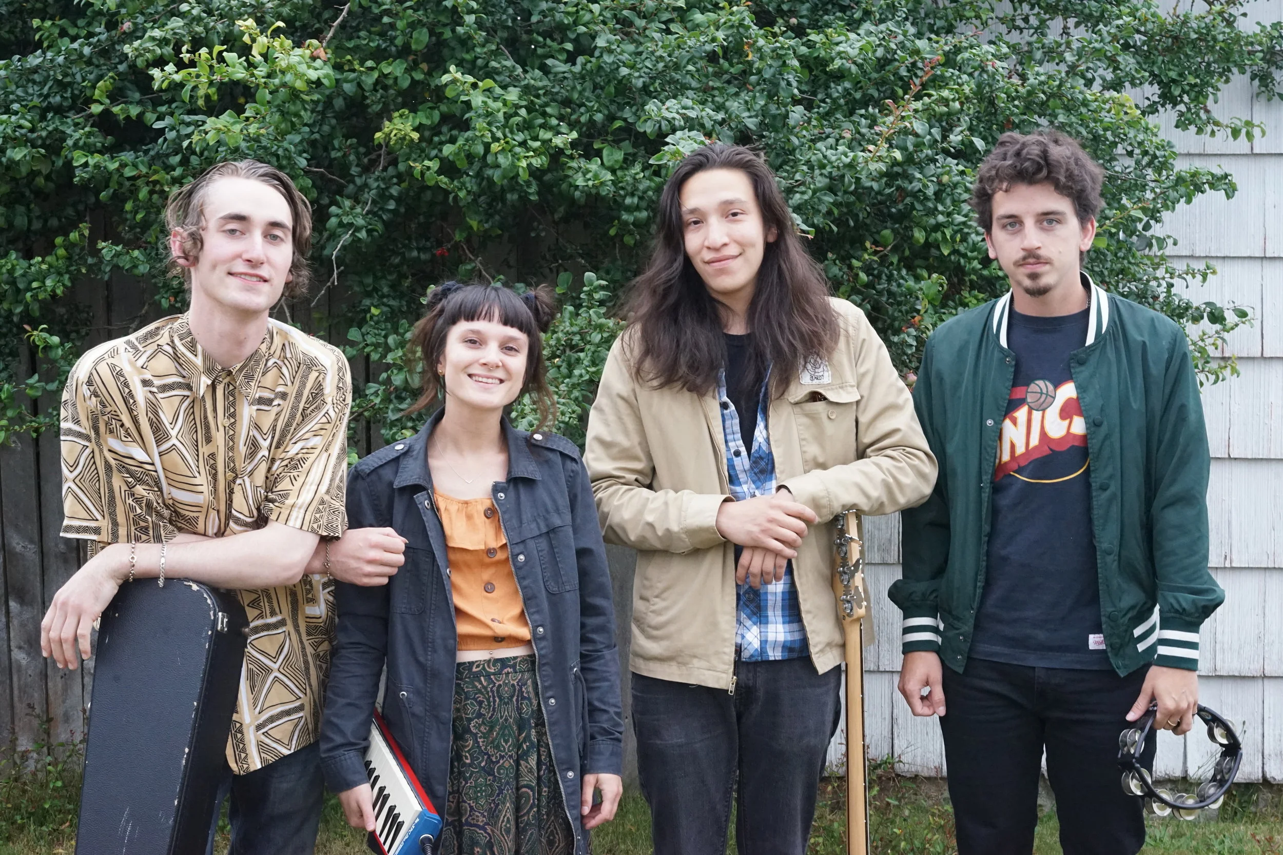 Meet Everett Band Narrow Tarot 