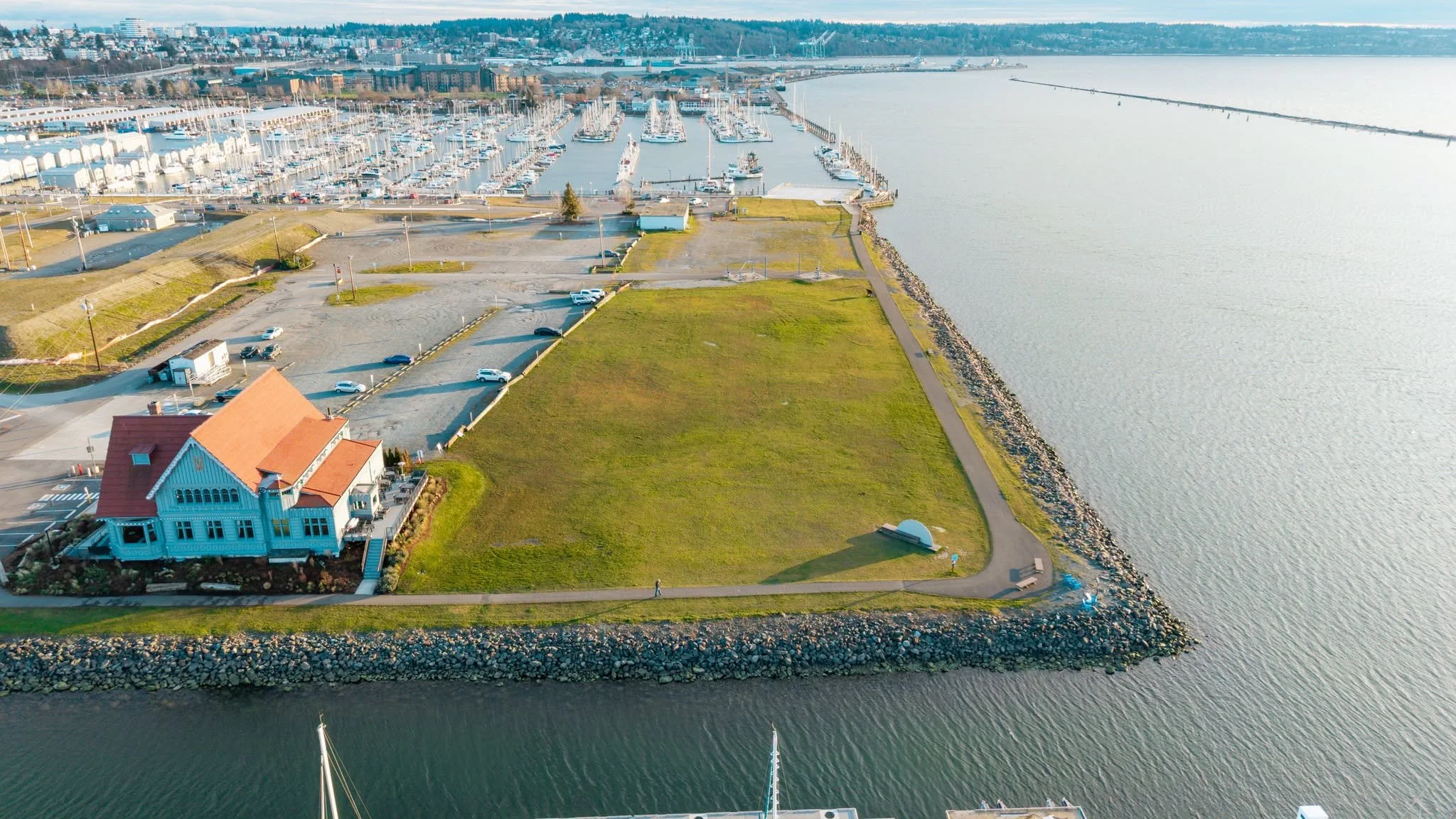 Everett's Fan Zone Is Here: Your Guide to the SeattleFWC26 Waterfront Watch Parties