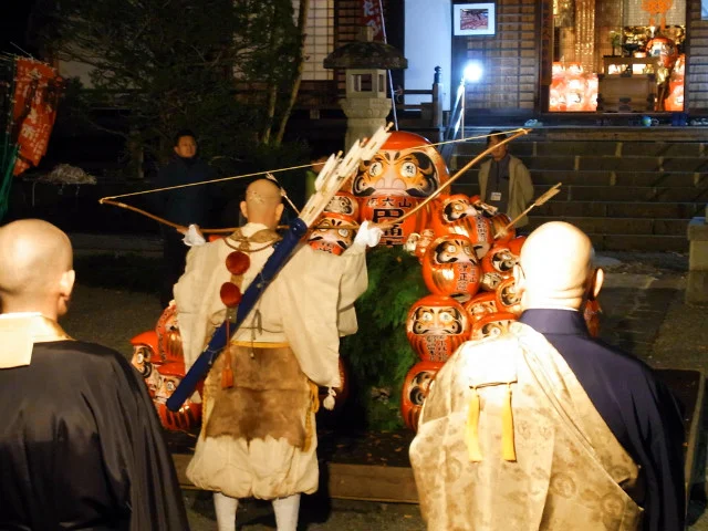  Prayer by a mountain priest in Dharma dolls festival at Entsuji temple 
