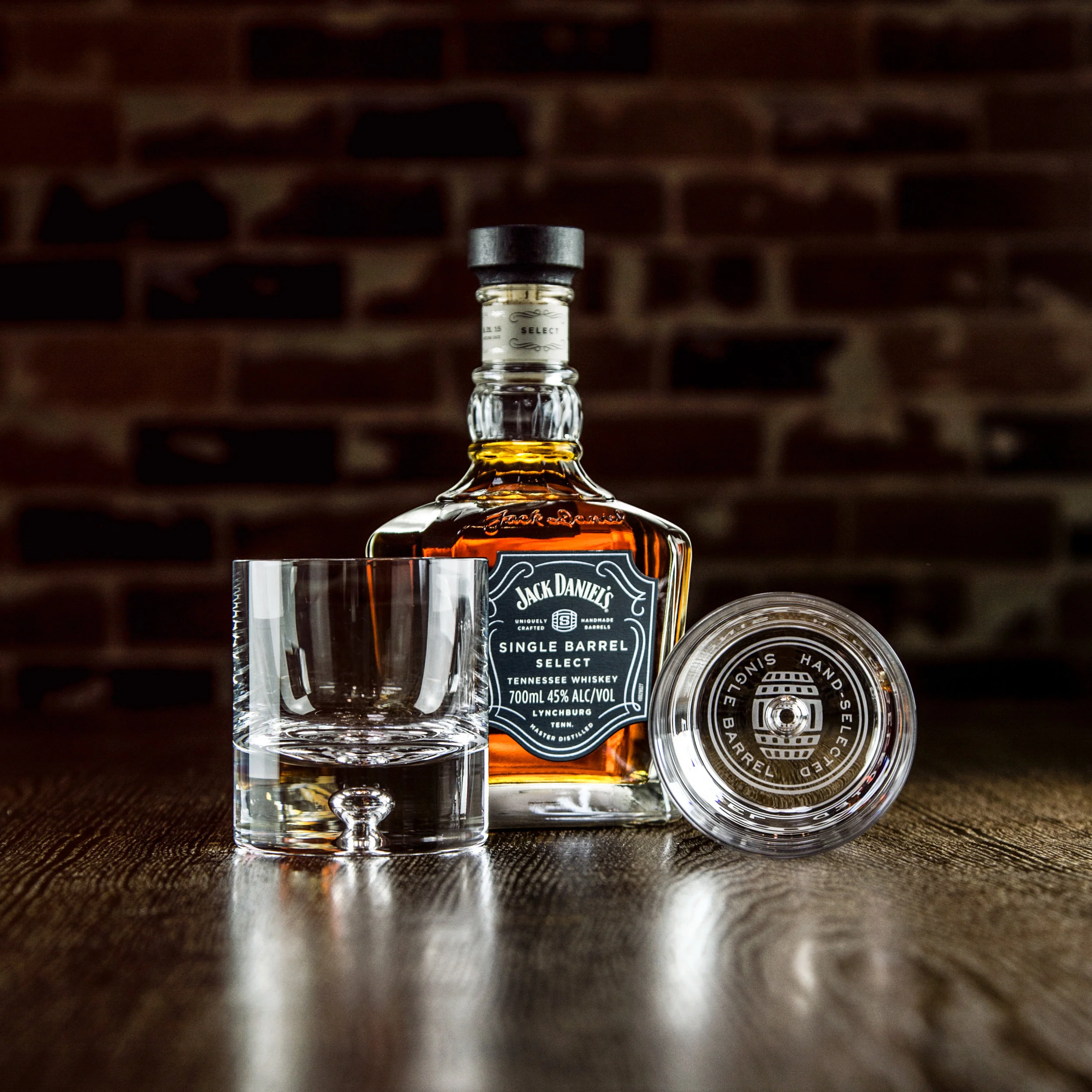 BFO0516_JD_Single_Barrel_Glass_Set_2.jpg