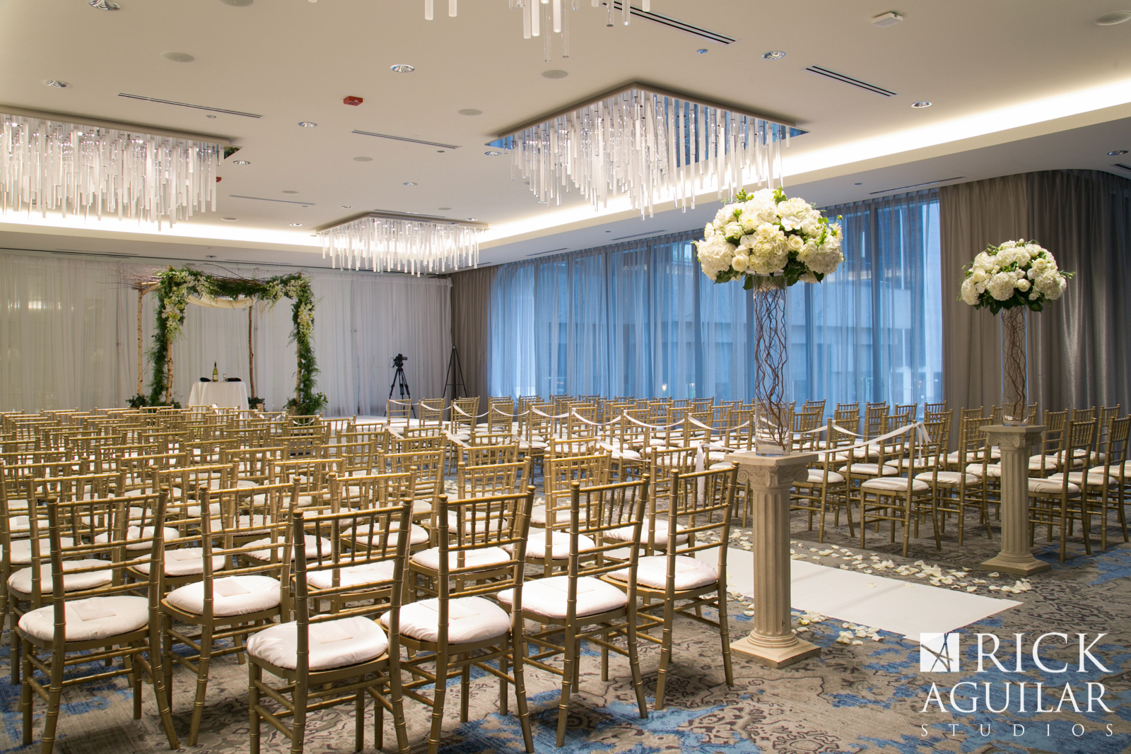Renaissance Chicago Downtown | Rick Aguilar Studios