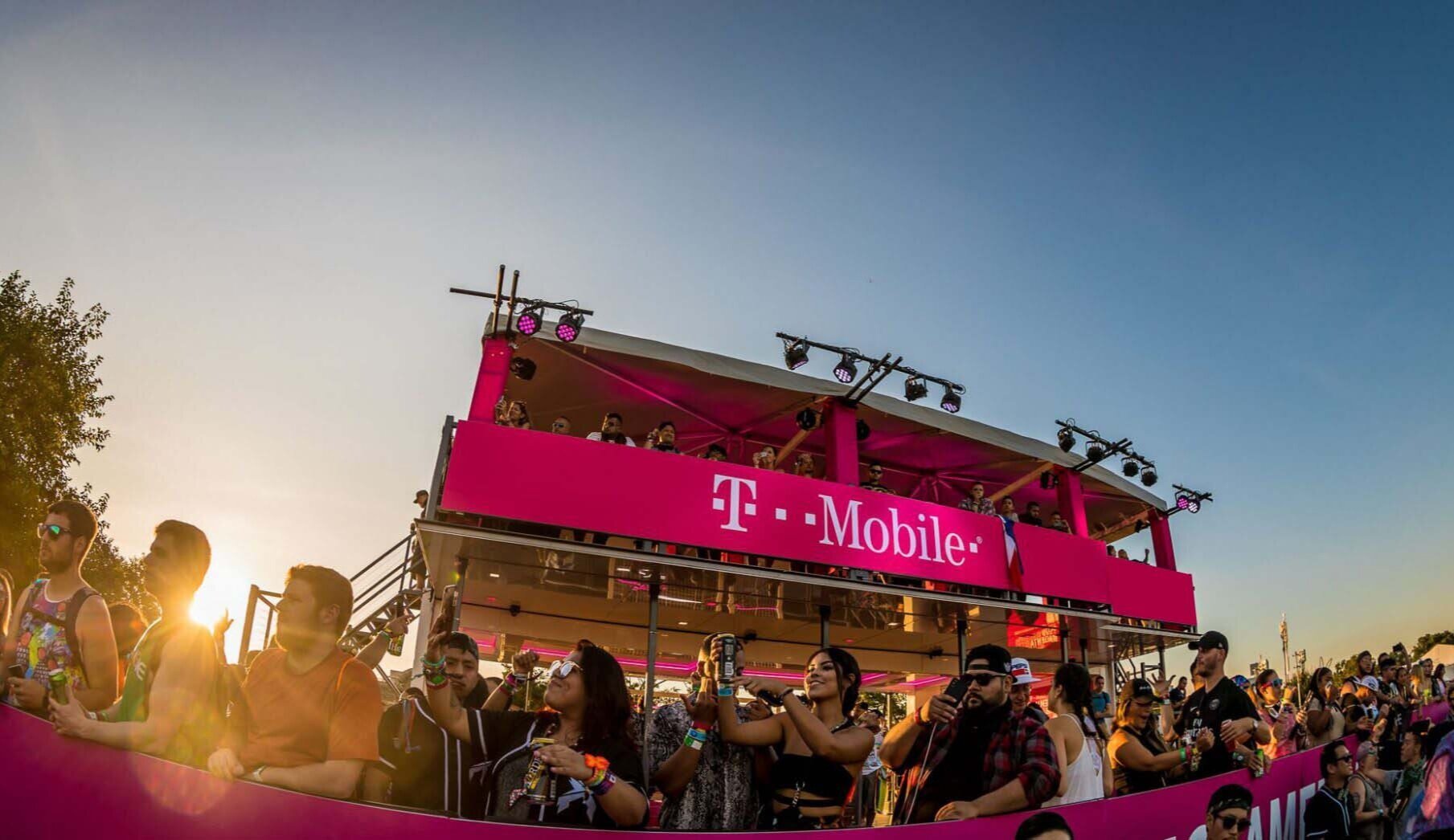 aLIVE-Coverage-for-Electric-Zoo-Tmobile+%281%29.jpg