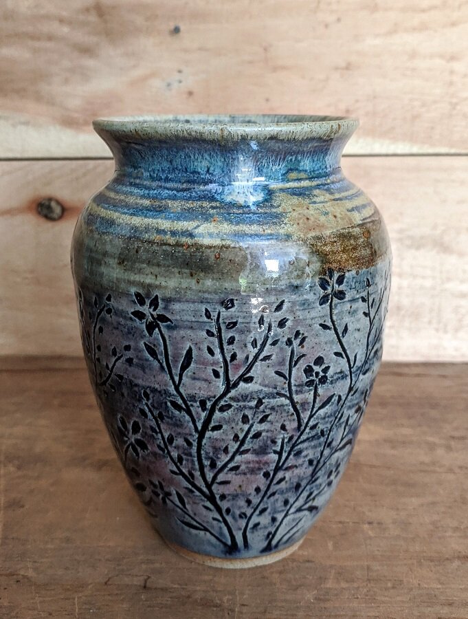 Bud Carvings of Classic Vase