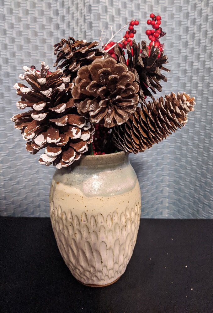 Creamy textured Vase W Soft Aqua Rim