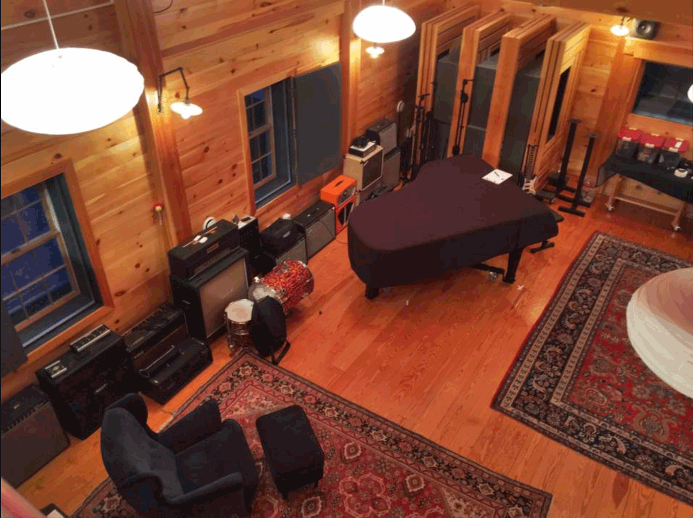 studio.gif
