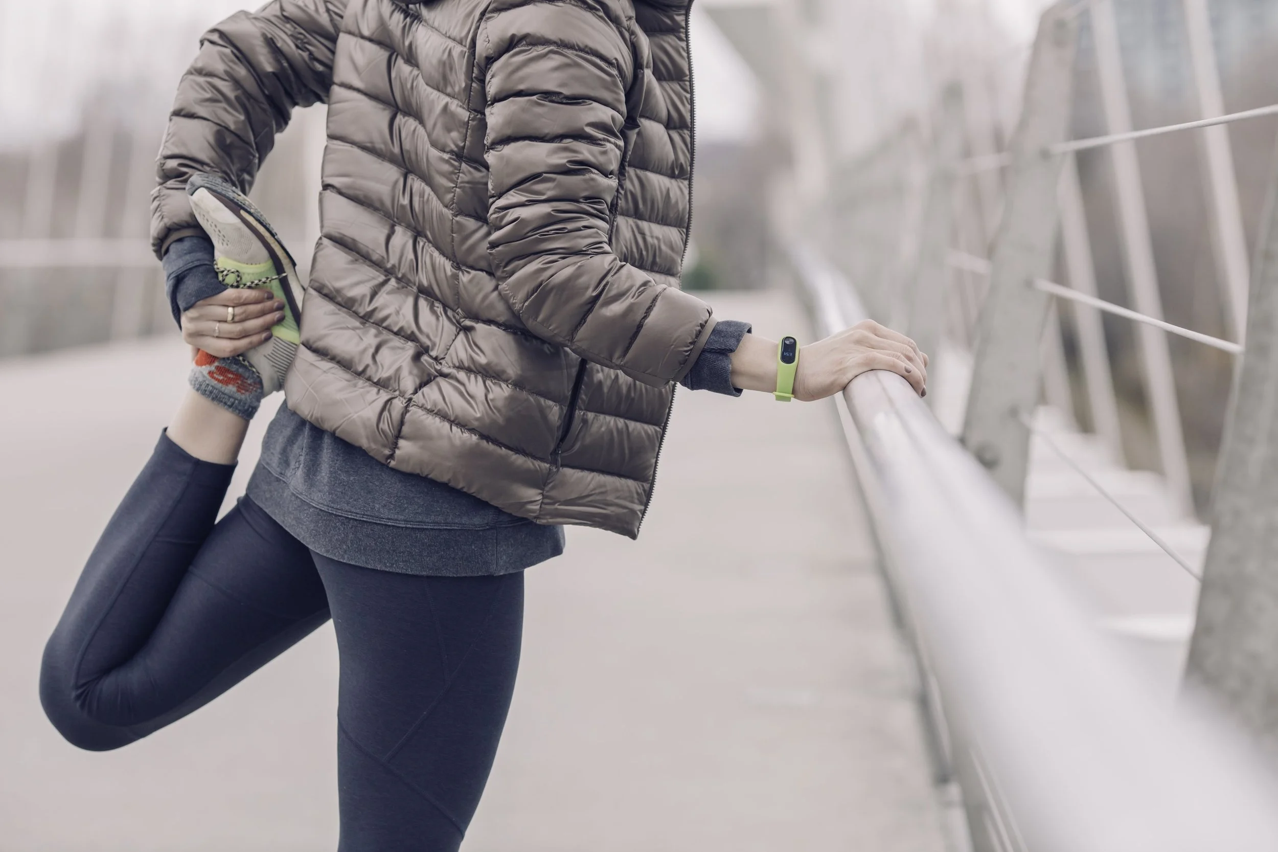 woman-runner-stretching_4460x4460.jpg
