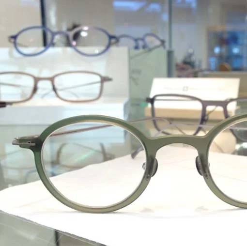 RIMS & GOGGLES® AN OPTICAL BOUTIQUE SETTING TRENDS SINCE 1975
