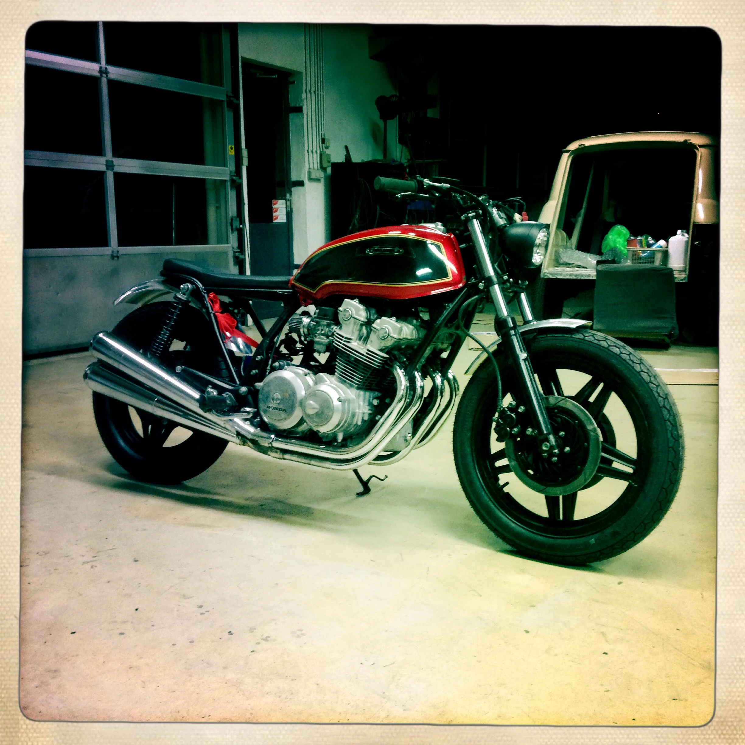 Bouw caferacer Honda CB750 KZ