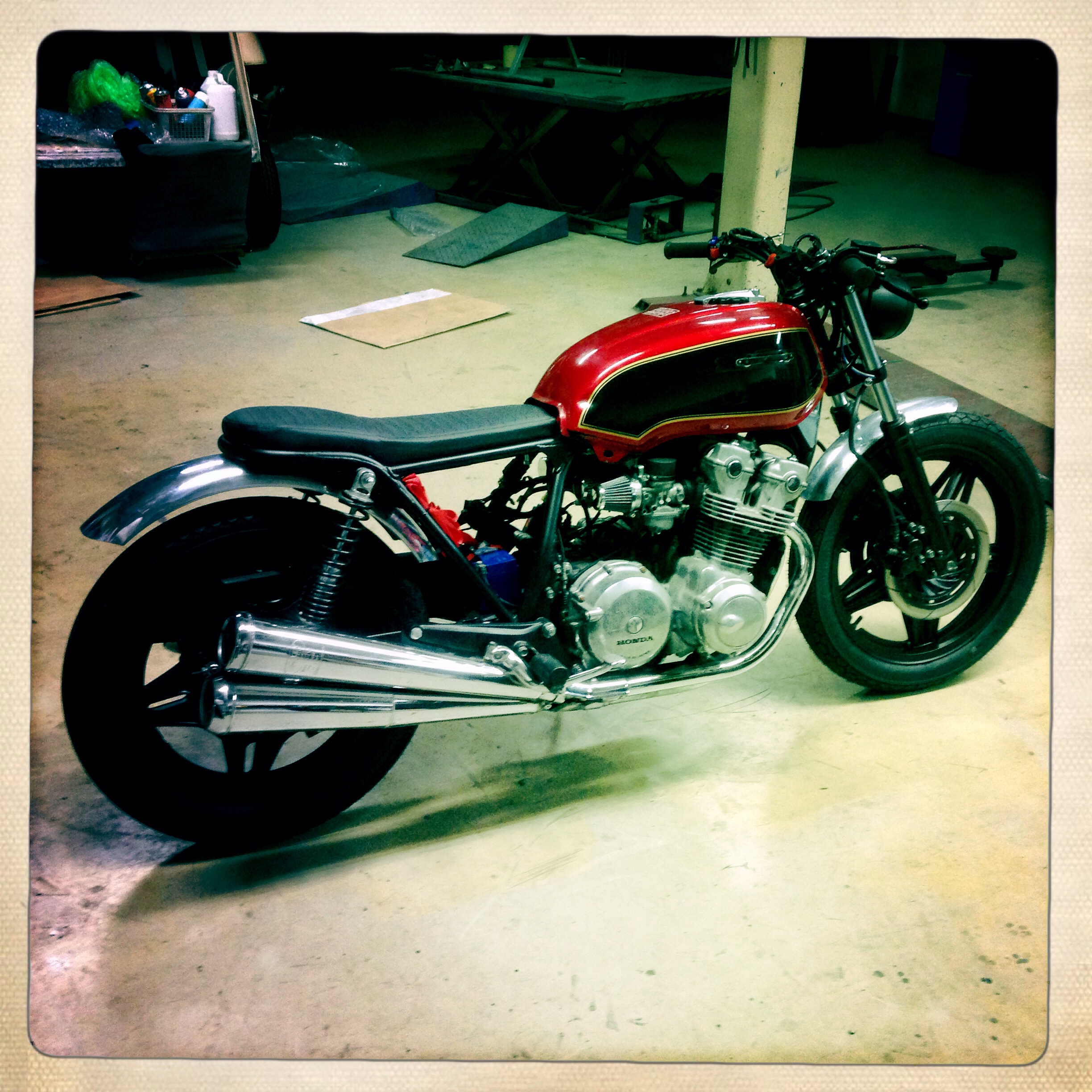 Bouw caferacer Honda CB750 KZ