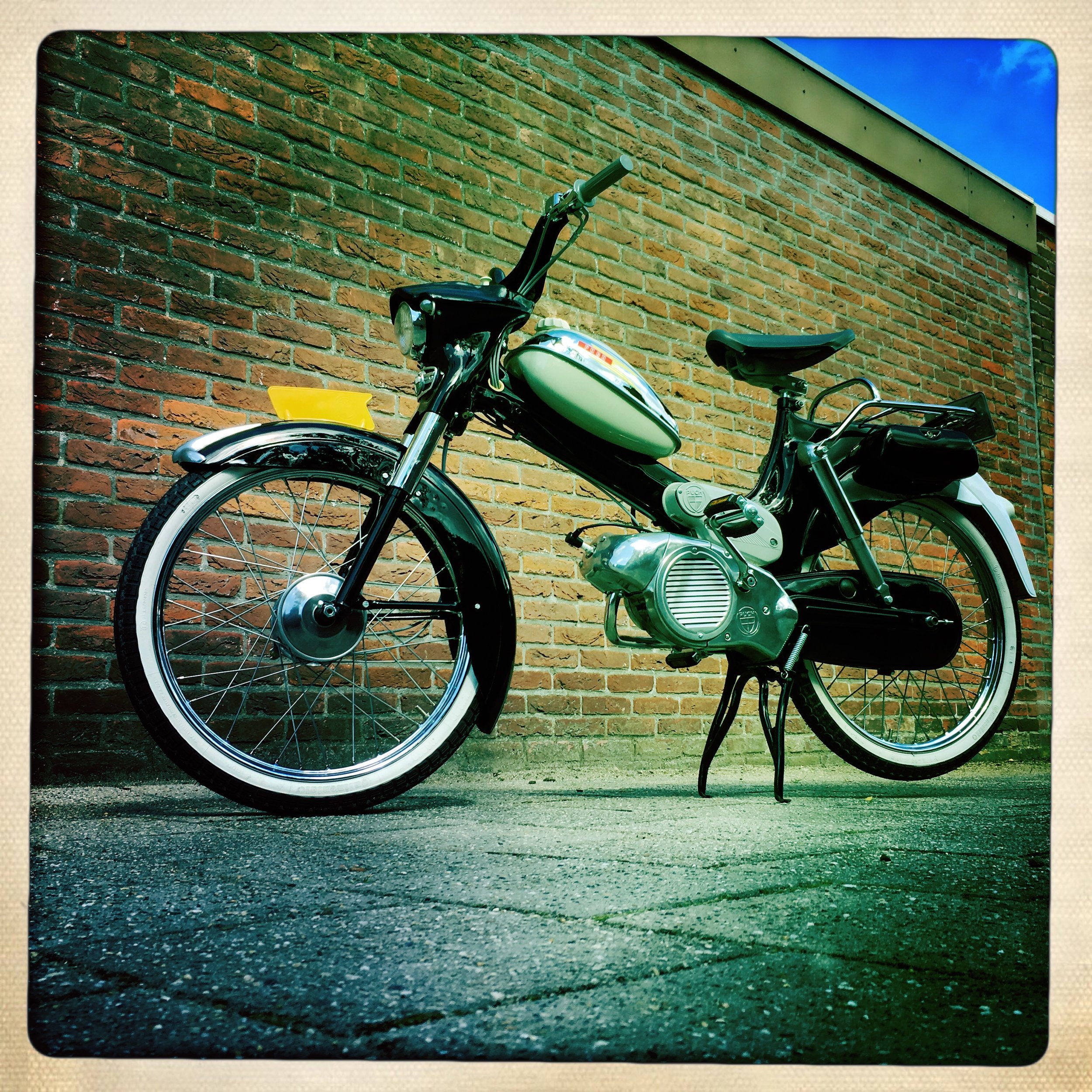 HipstamaticPhoto-524842128.220732.JPG