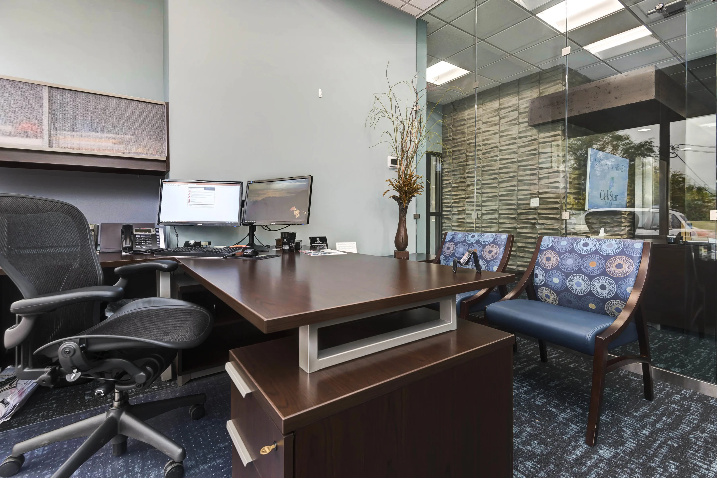 Oak Star Bank Bolivar, MO — Grooms Office Environments Springfield, MO