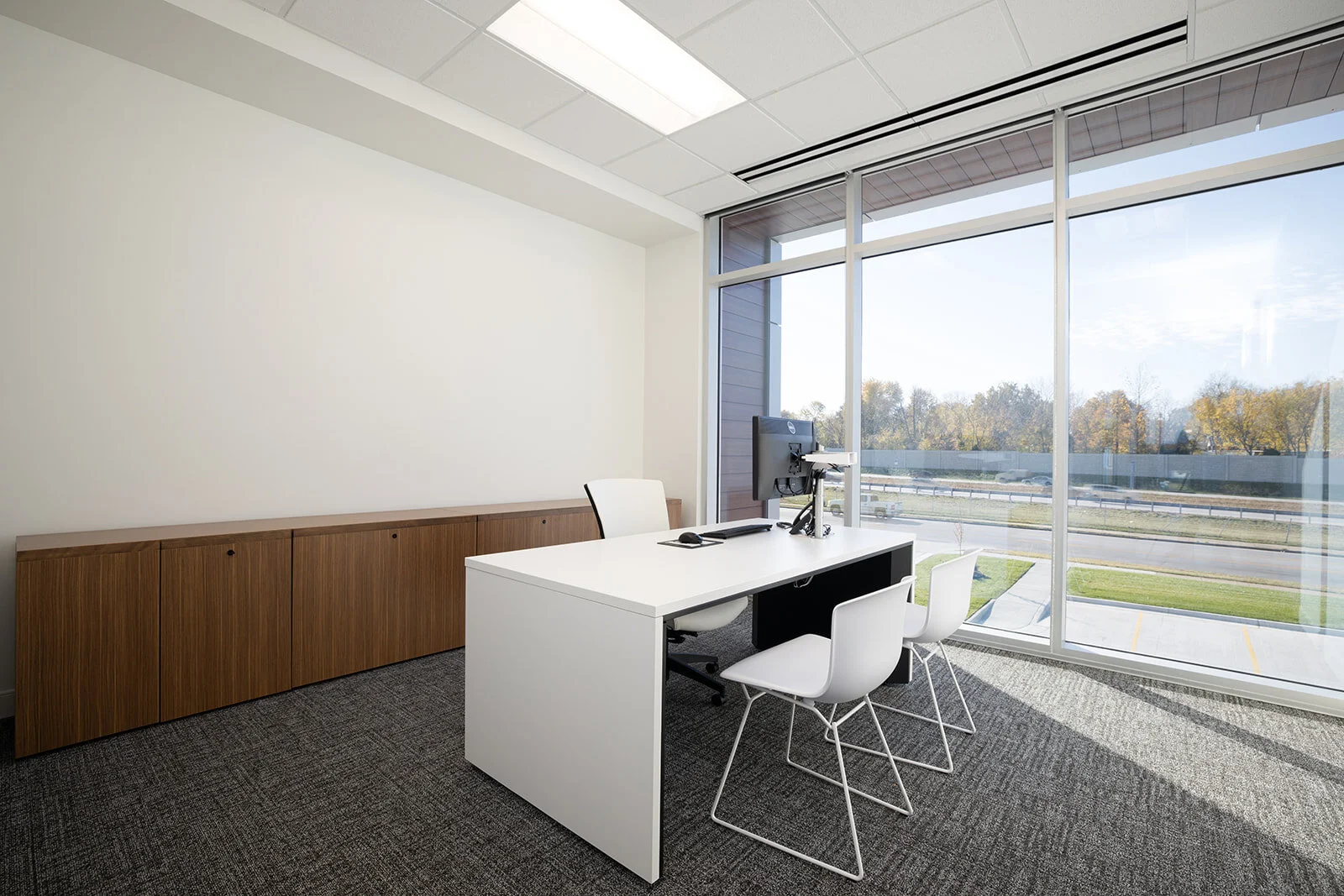 MidMissouri Bank Headquarters — Grooms Office Environments