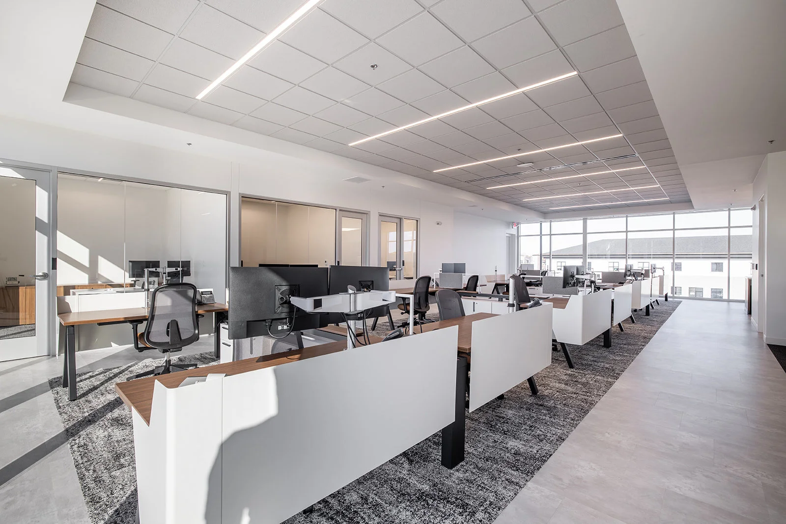 MidMissouri Bank Headquarters — Grooms Office Environments