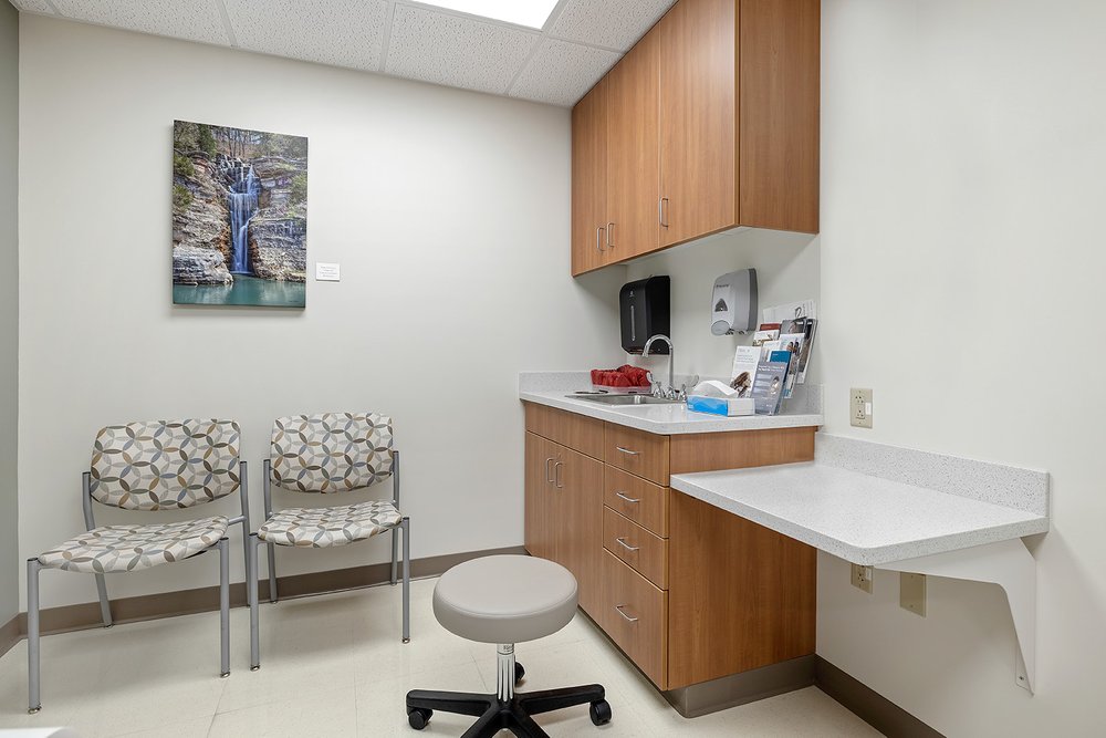  Cox Health Turner Center OB/GYN Women's Clinic: Exam Room (Springfield, MO) 