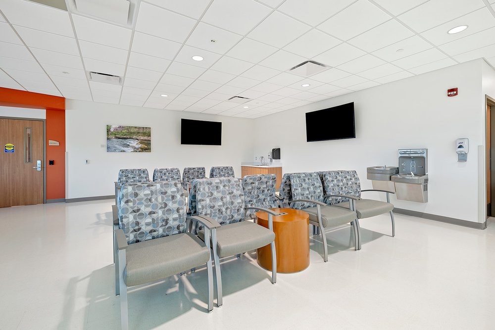 Cox Health Super Clinic Springfield MO-Grooms Office Environments (6).jpg