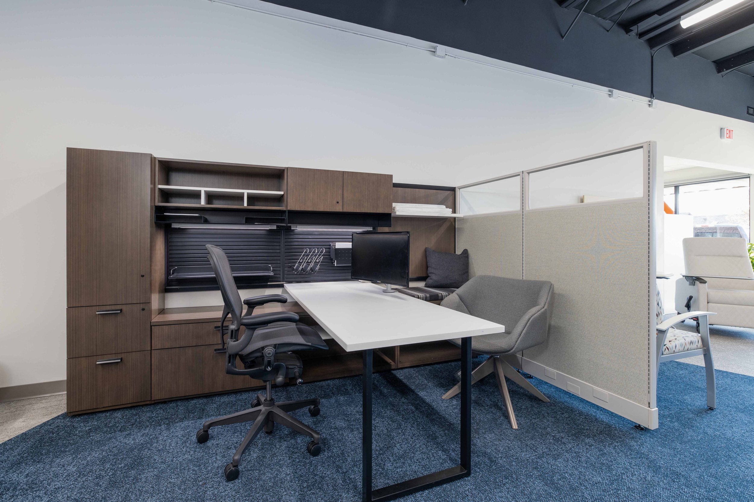 Grooms Office Environments-Office Desk-Springfield-MO.jpg