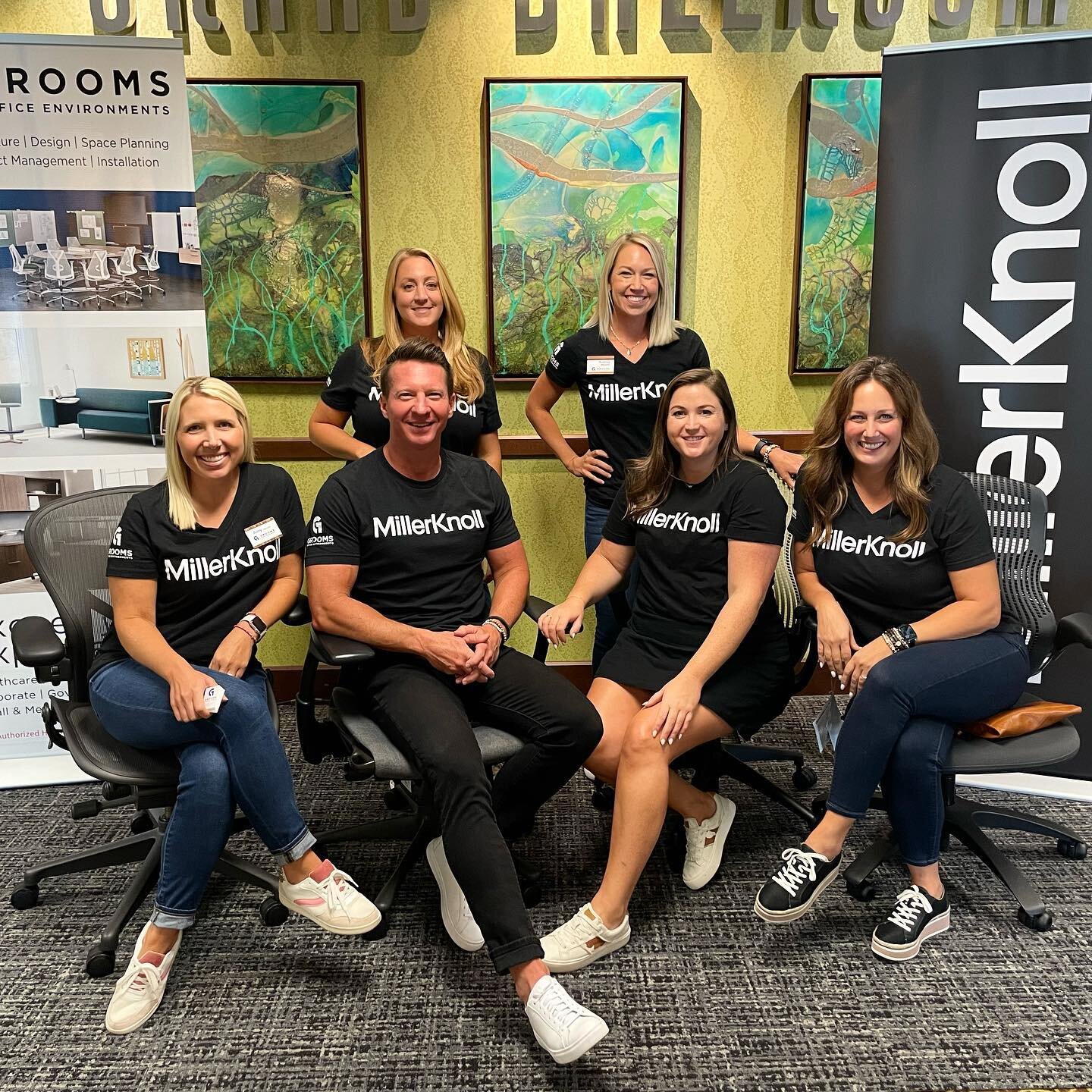 We had fun being part of the 2022 Economic Outlook hosted by the Springfield Chamber of Commerce today! We brought 4 of the most popular ergonomic office chairs from @hermanmiller and @knoll for event attendees to try out. 

Since 1982, Grooms Office