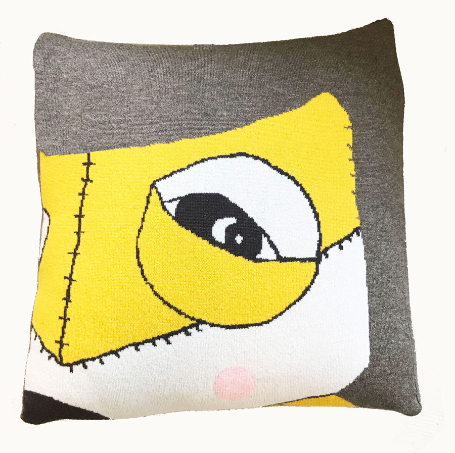 fox-cushion-brown_image.jpg