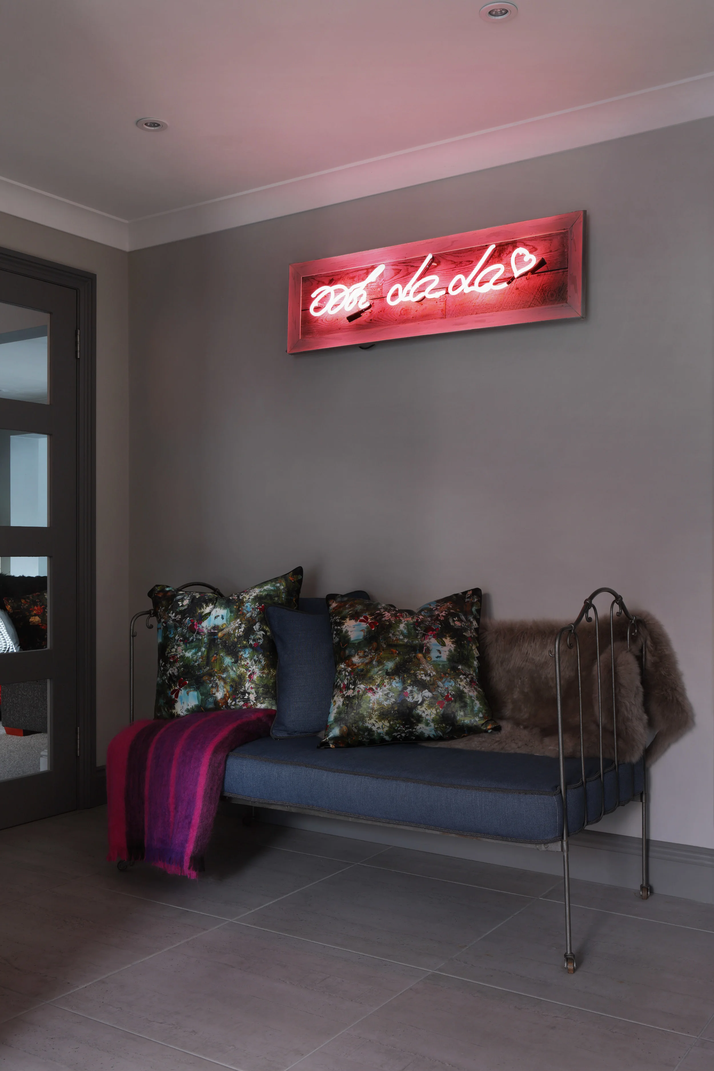 Unique Luxury Modern Entrance Hall