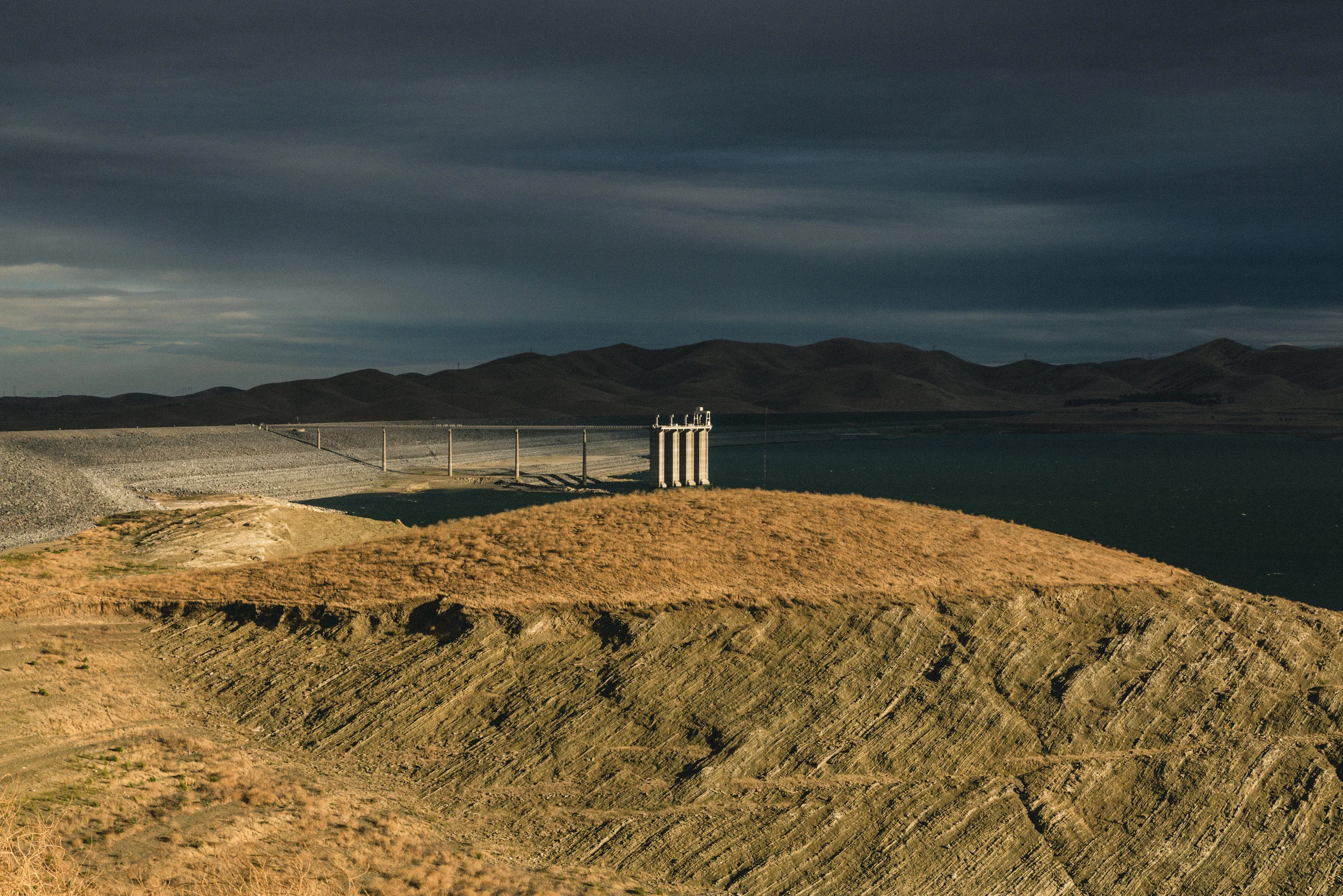 Transition to Desert - Dam.jpg