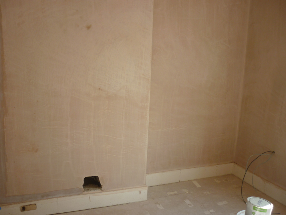plaster-bedroom.JPG