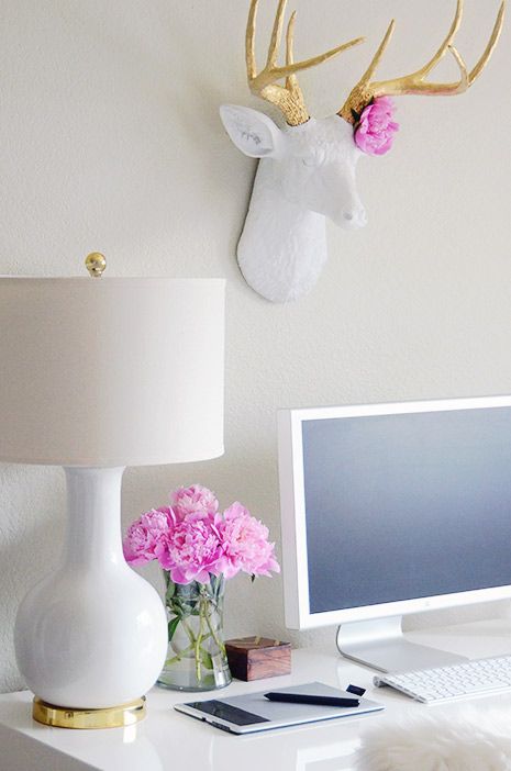 gold-white-pink-desk.jpg