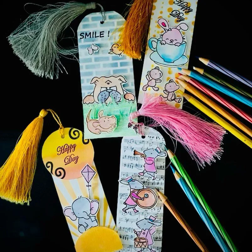 These cute customizable bookmarks are perfect for office and school use, and it will make reading a fun experience! 🦄🔖📖

These bookmarks can be given as a gift for school children readers, students, bookworms, friends, or family. 💝
.
.
.
#bookmar