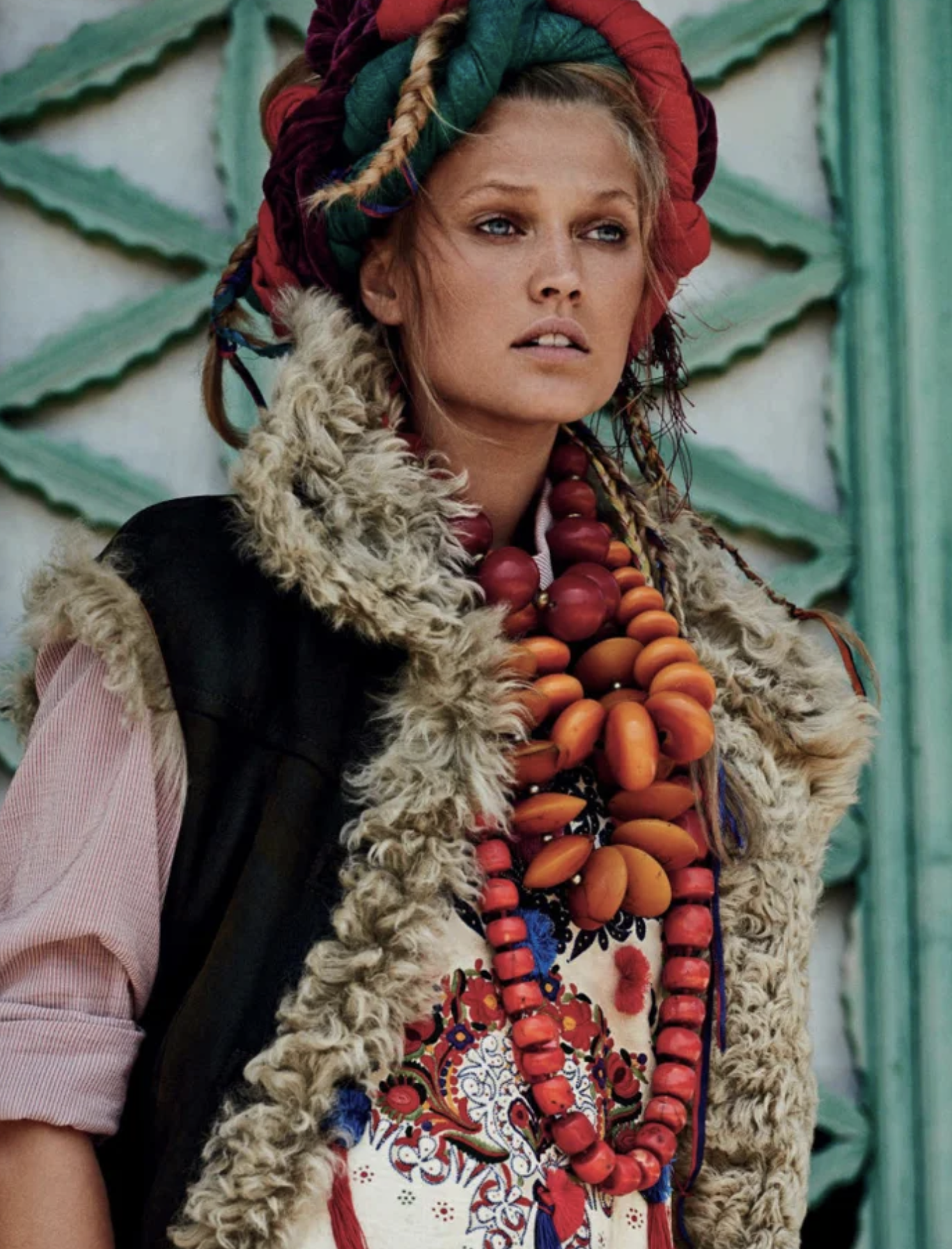 Toni-Garrn-by-Giampaolo-Sgura-Vogue-Germany-July-2015-7.png