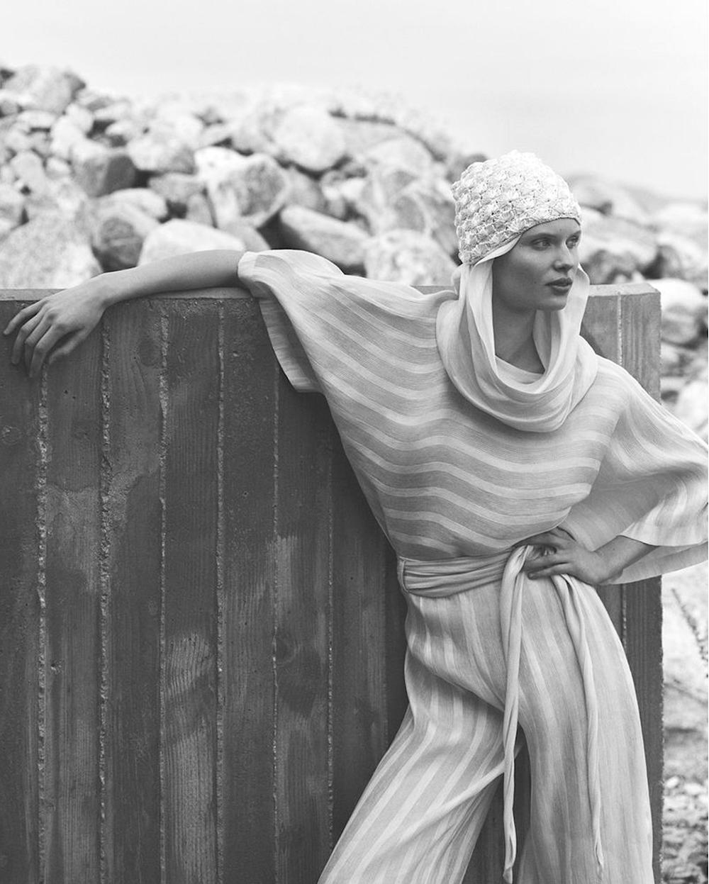 Cindy Crawford in Vogue Arabia March, by Thomas Whiteside — Anne