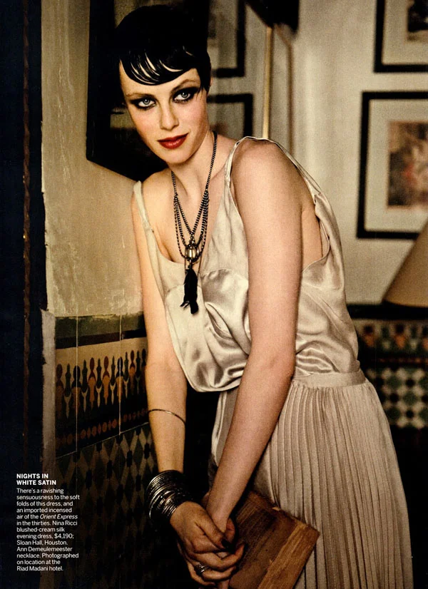 Edie-Campbell-20130515-04.jpg