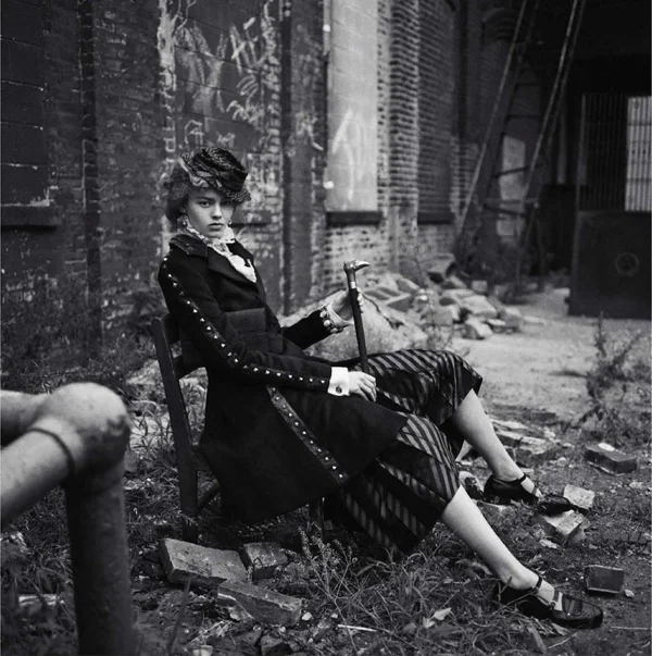 Steven-Meisel-20131013-12.jpg