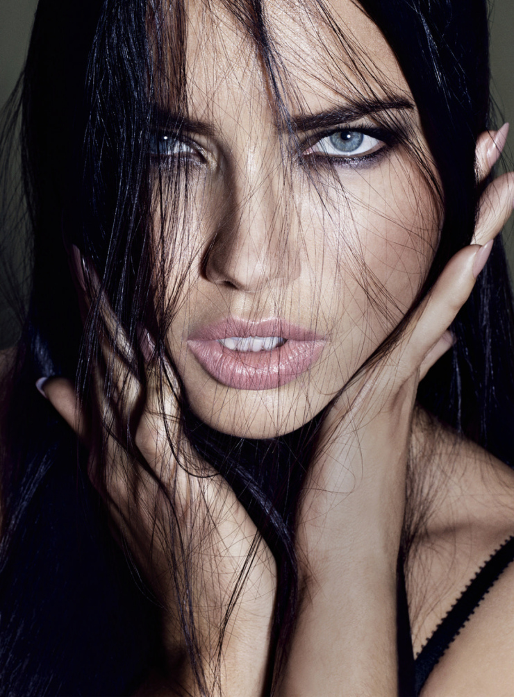 marc-jacobs-adriana-lima-by-paola-kudacki-for-elle-us-october-2015-1.jpg