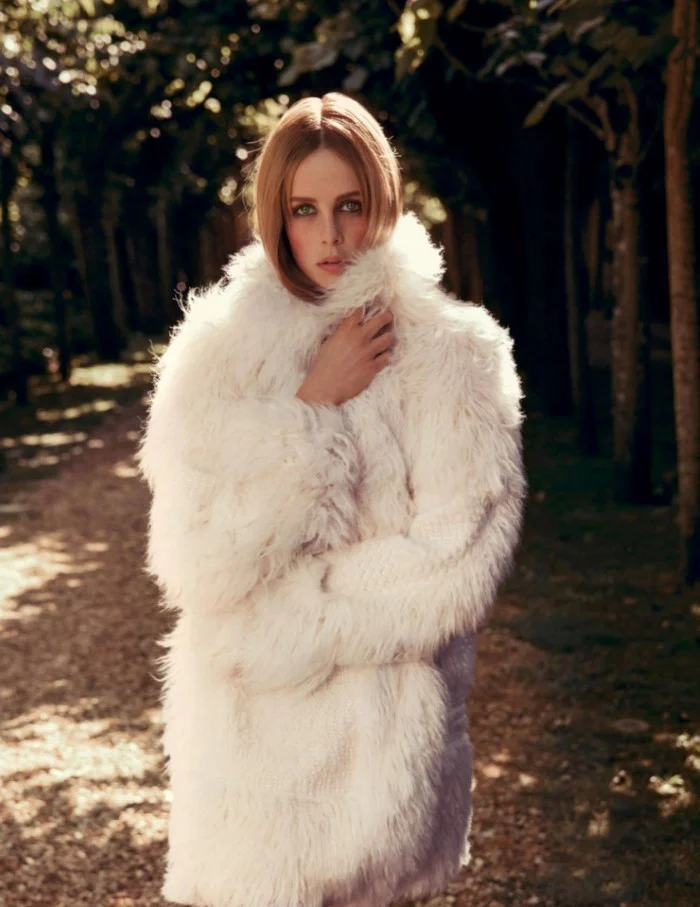 mica-arganaraz-edie-campbell-by-inez-van-lamsweerde-vinoodh-matadin-for-vogue-paris-october-2015-12.jpg