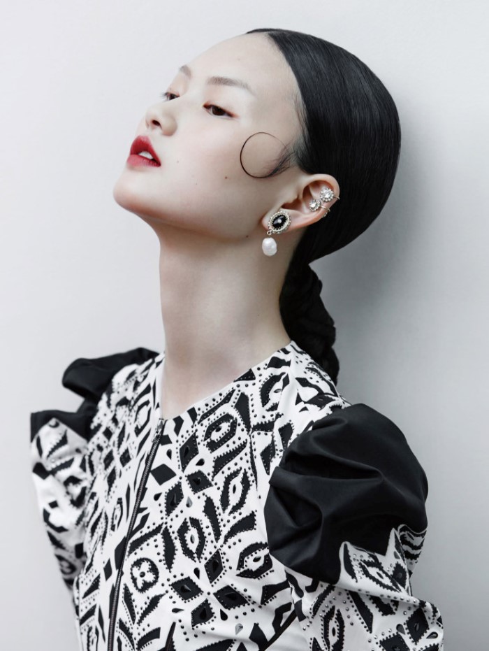 he-cong-by-zack-zhang-for-vogue-china-october-2015.jpg