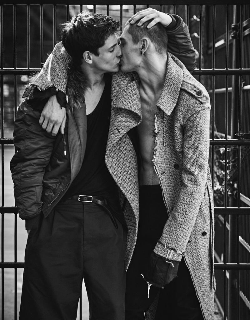 matthew-brookes-dsection-kissing-story- (7).jpg