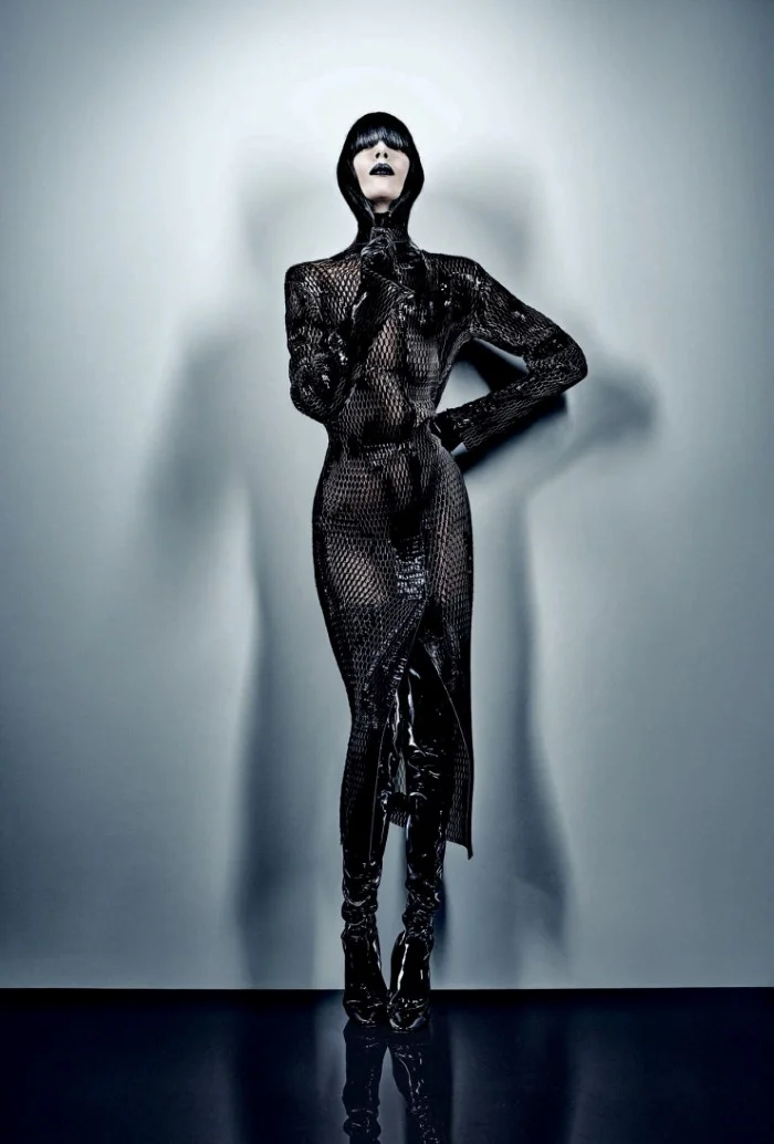 in-the-air-fabien-baron-for-interview-magazine-october-2015-11.jpg