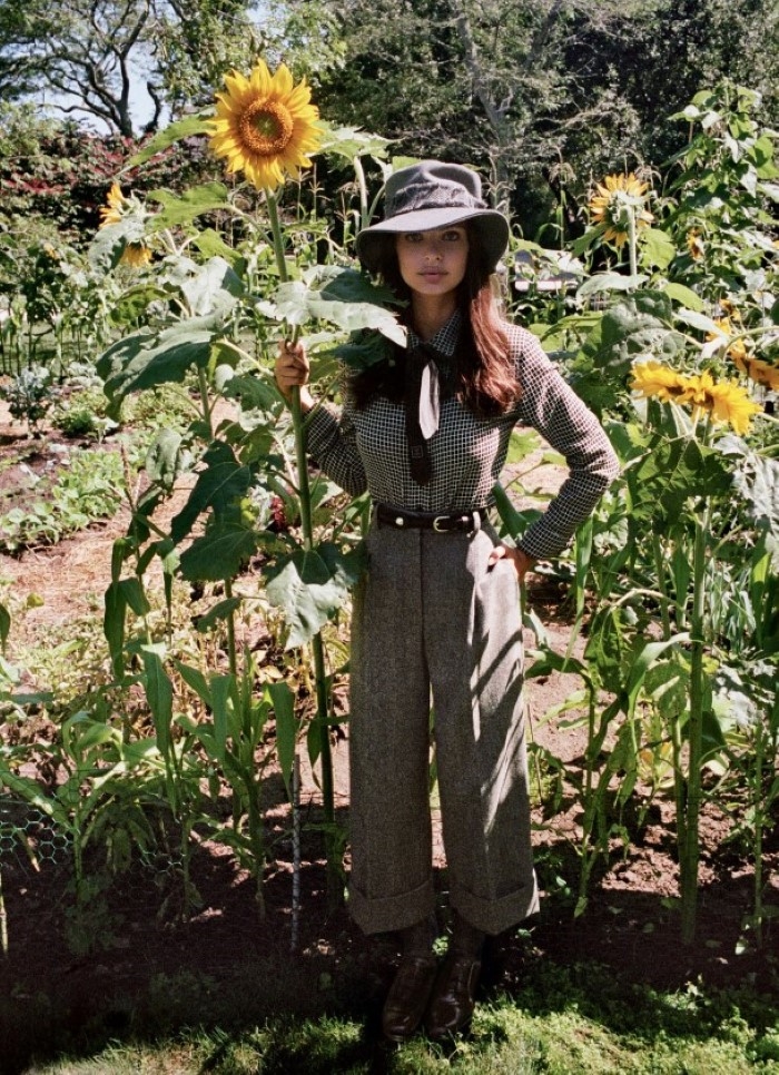 emily-ratajkowski-theo-verner-vogue-us-hats- (5).jpg