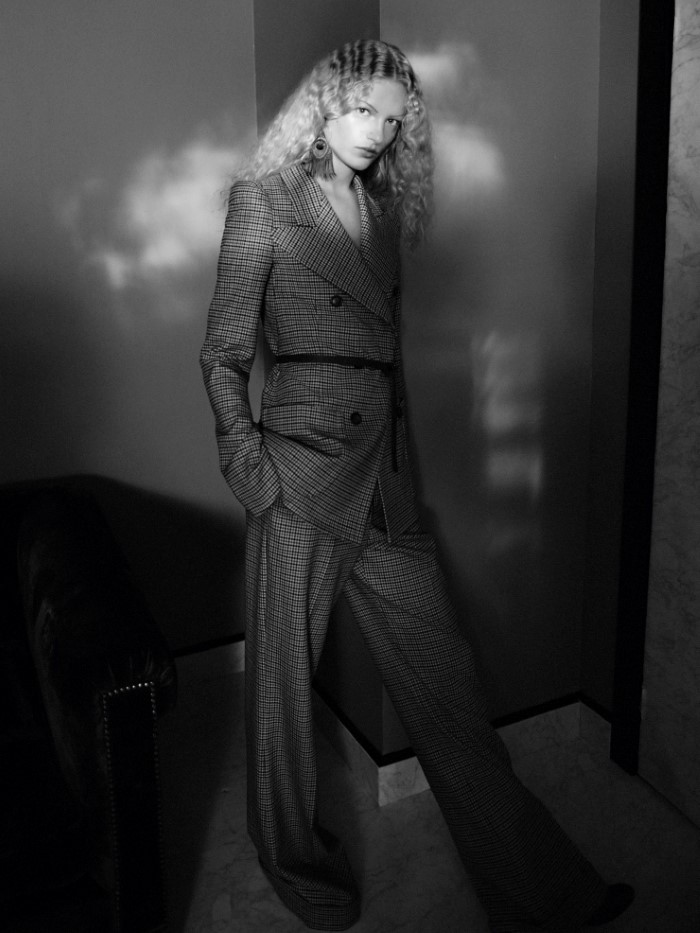 andreea-diaconu-frederikke-sofie-by-david-sims-for-vogue-paris-november-2015-2.jpg