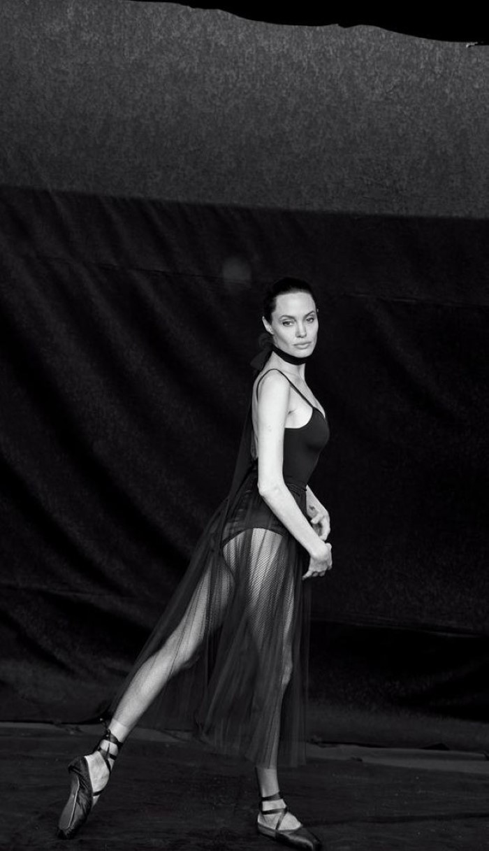 Angelina-Jolie-WSJ-Magazine-November-2015- (10).jpg