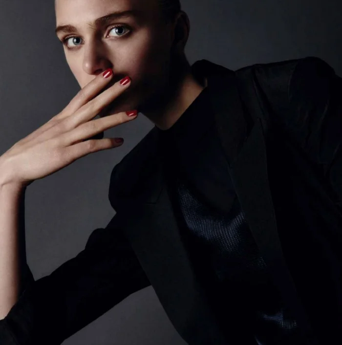 hedvig-palm-by-nagi-sakai-for-harper_s-bazaar-spain-february-2016-8.jpg