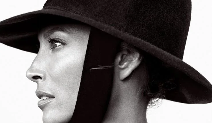 christy-turlington-by-mikael-jansson-for-wsj-magazine-march-2016-12.jpg