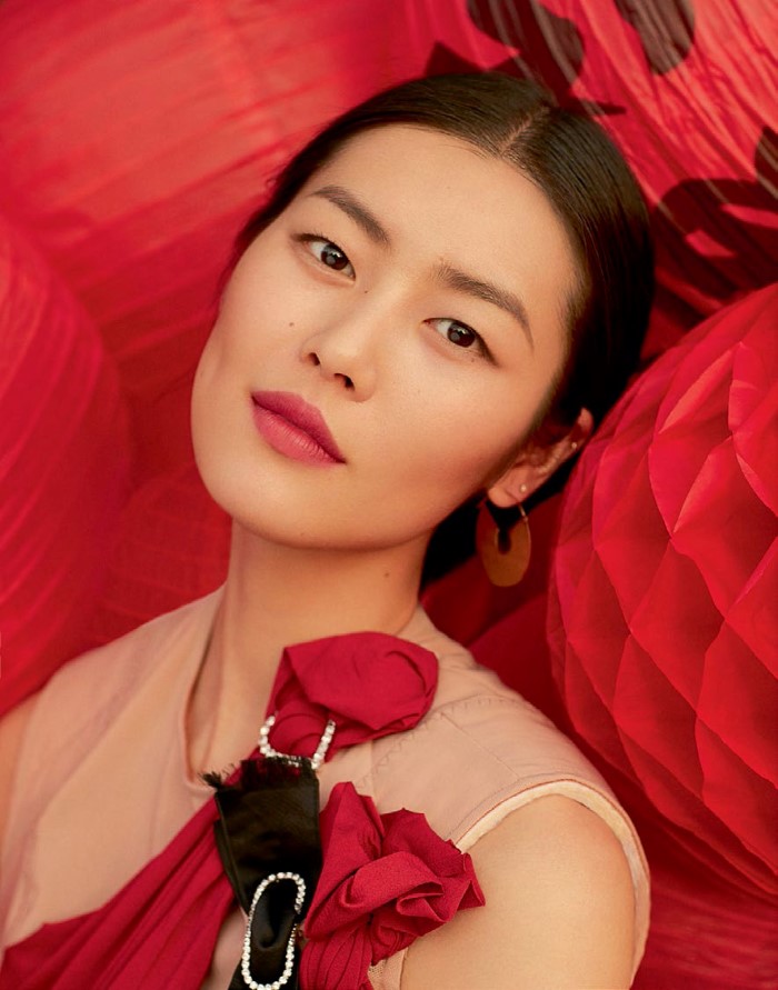 Elle_China-March_2016-Liu_Wen-by-Yuan-Gui-Mei-03.jpg