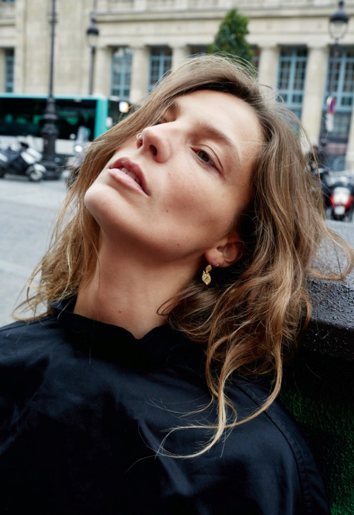 daria-werbowy-by-juergen-teller-for-pop-magazine-spring-summer-2016-14.jpg